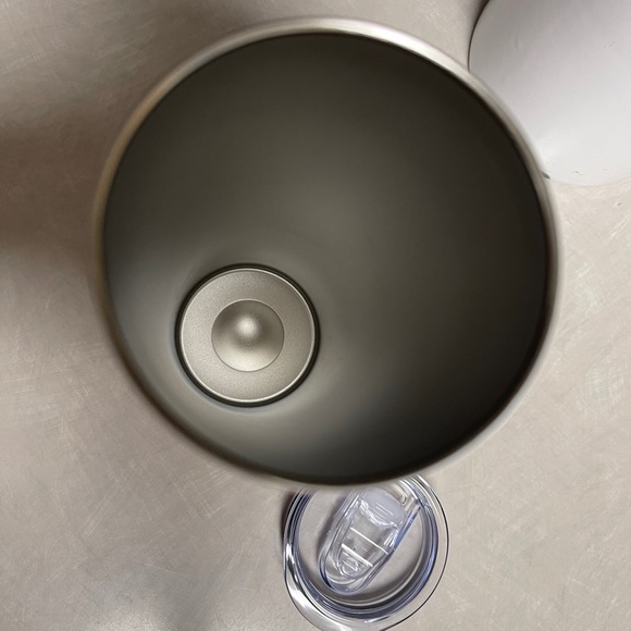 20 oz. Barbie purse ๐ tumbler. - Picture 6 of 6